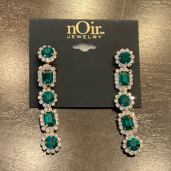 #0116 NWT NOIR EARRINGS COLOR: GREEN/GOLD STONE - Picture 1 of 1